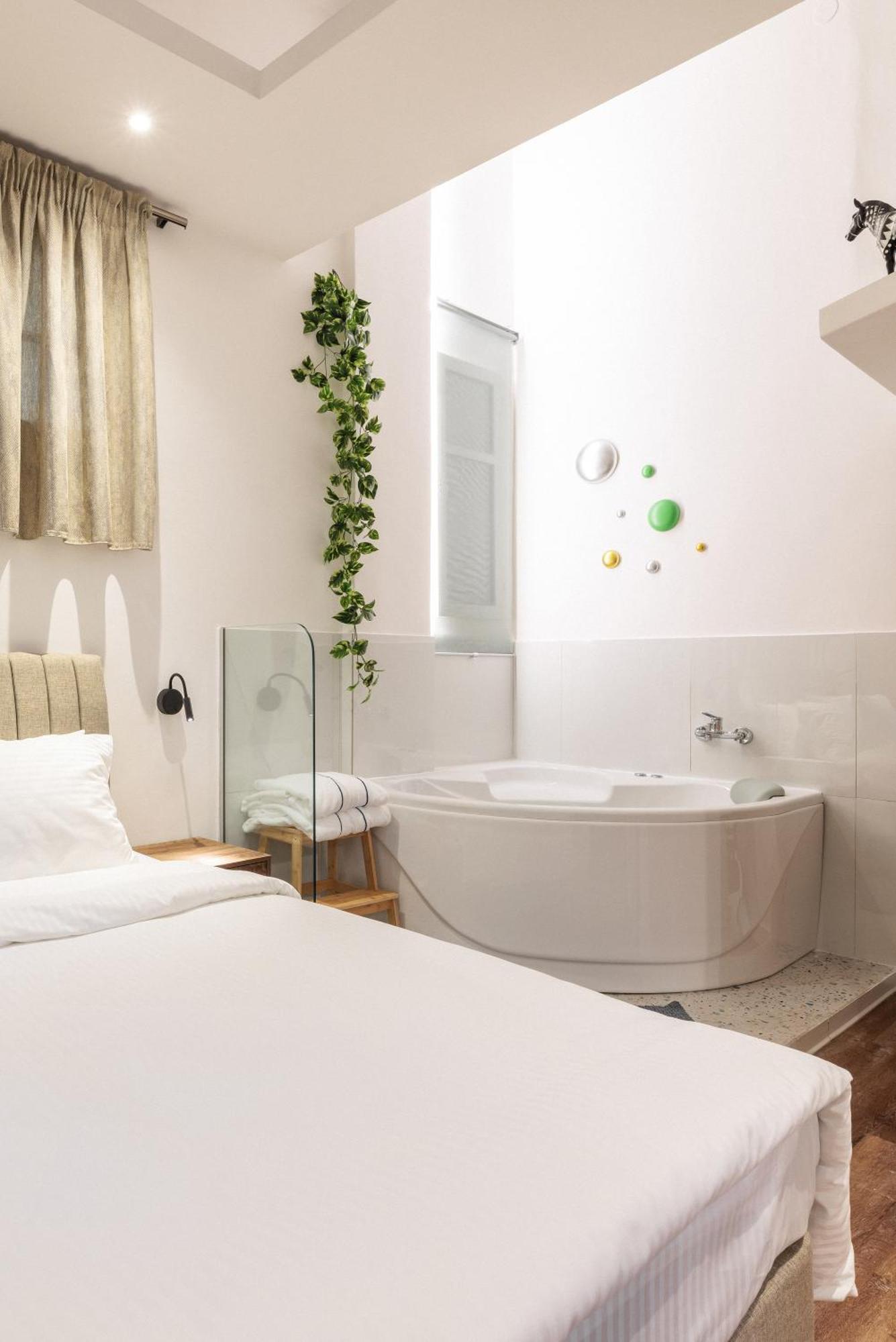 Couple-In Magical Suite With Jacuzzi 테살로니키 외부 사진